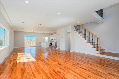 14 Ridge Ct, Staten Island, NY, 10301-4014 | Card Image