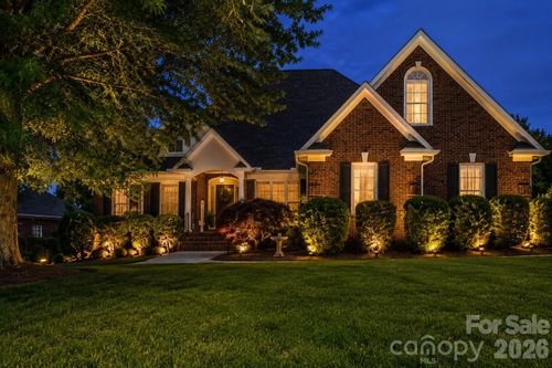218 Kaitlyn Ln, Kings Mountain, NC, 28086-3951 | Card Image