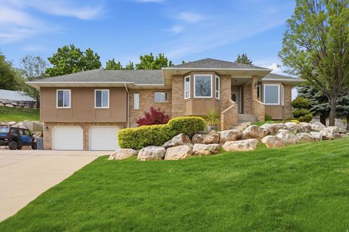 1052 E 5900 S, South Ogden, UT, 84405-4878 | Card Image