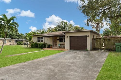 6616 Sw 2nd Ct, Pembroke Pines, FL, 33023-1212 | Card Image
