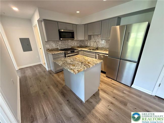 202 - 938 E 4 Th St, Condo with 2 bedrooms, 1 bathrooms and null parking in BETHLEHEM PA | Image 19
