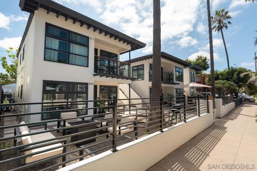 811 Dover Ct, San Diego, CA, 92109-8014 | Card Image