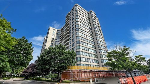 802-1121 Steeles Ave W, North York, ON, M2R3W7 | Card Image