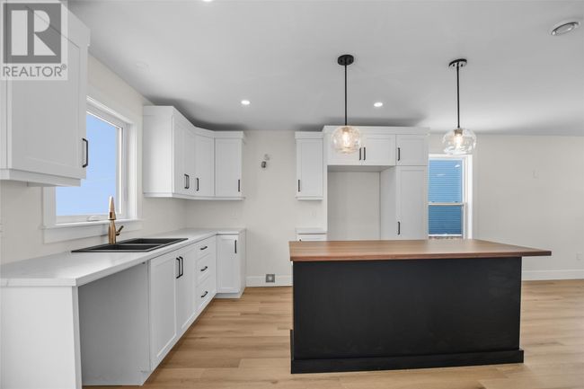 29 Brittany Dr, House other with 3 bedrooms, 3 bathrooms and null parking in Paradise NL | Image 10