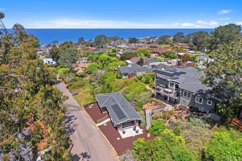 555 Amphitheatre Dr, Del Mar, CA, 92014-2611 | Card Image