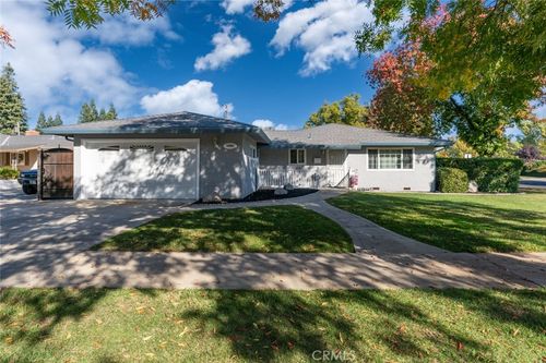 1095 Robinson Dr, Merced, CA, 95340-3121 | Card Image