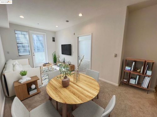 apt-621-989 Franklin St, Oakland, CA, 94607-4475 | Card Image