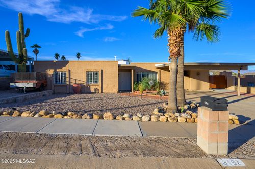3192 W Union Jack St, Tucson, AZ, 85746-2144 | Card Image