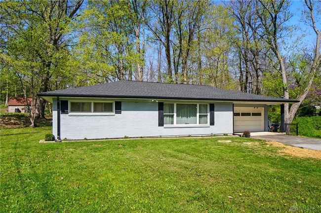 1243 White Oak Dr, House other with 3 bedrooms, 2 bathrooms and null parking in Springfield OH | Image 8