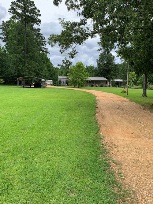 160 Ouachita 476, Camden, AR, 71701-9492 | Card Image