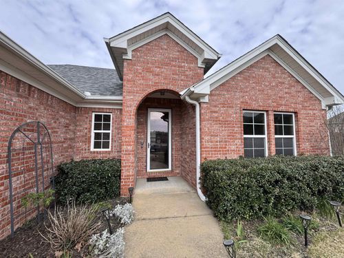 634 Hideaway Cir, Alexander, AR, 72002-2891 | Card Image