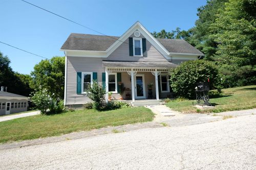 621 W Oak St, Ellettsville, IN, 47429-1301 | Card Image