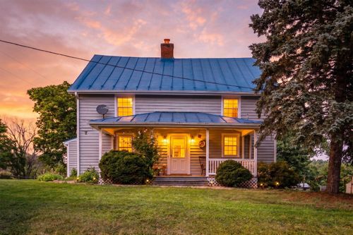 4151 Spring Hill Rd, STAUNTON, VA, 24401-6320 | Card Image