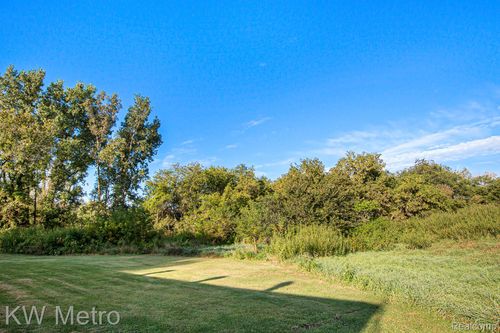 9500 N Meridian Rd, Pleasant Lake, MI, 49272-9632 | Card Image