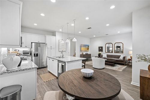 100 Jaripol Cir, Rancho Mission Viejo, CA, 92694-1583 | Card Image