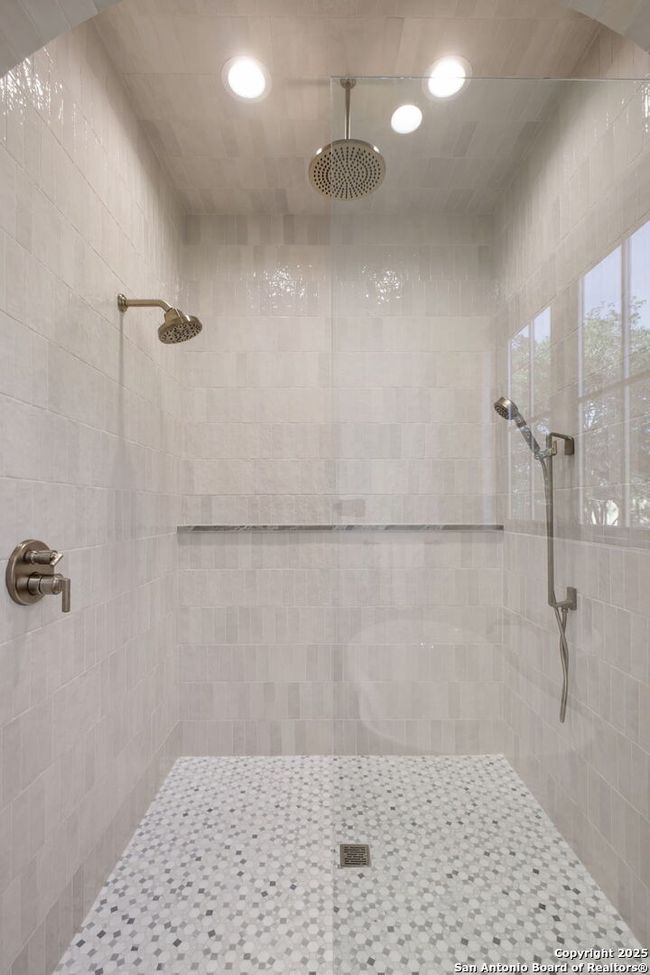 133 Sequoia Dr, House other with 4 bedrooms, 4 bathrooms and null parking in Hollywood Park TX | Image 25