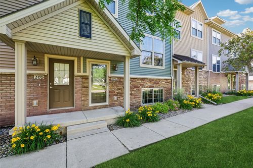 206-3600 Se Glenstone Dr, Grimes, IA, 50111-5089 | Card Image