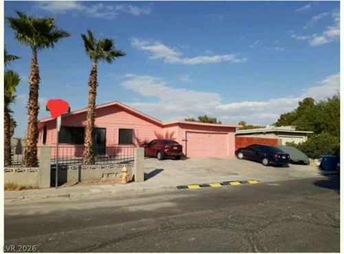5212 Rou Cir, Las Vegas, NV, 89122-7033 | Card Image