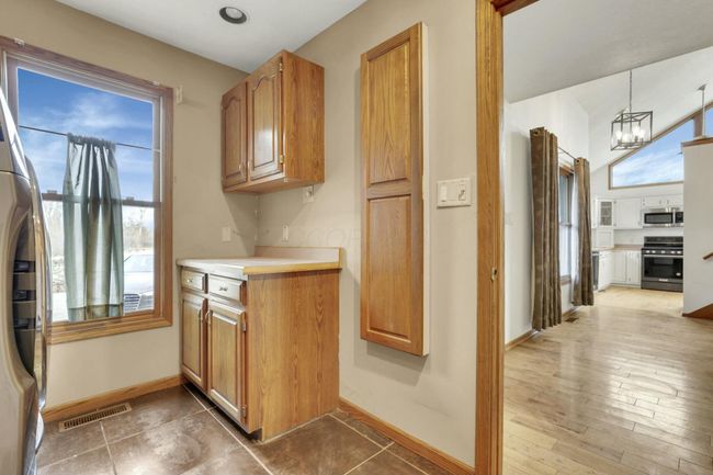 149 Amherst Rd, House other with 4 bedrooms, 3 bathrooms and null parking in Hebron OH | Image 35