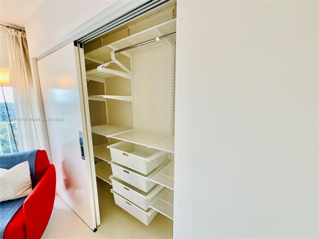 APT-11B - 881 Ocean Dr, Condo with 2 bedrooms, 2 bathrooms and null parking in Key Biscayne FL | Image 56