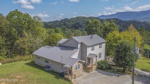 1313 Dupont Rd, Seymour, TN, 37865-6630 | Card Image