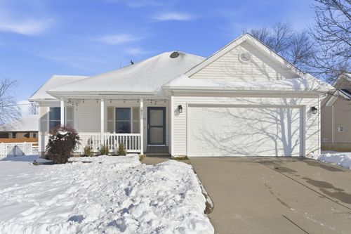 611 E Clay St, Ozark, MO, 65721-6696 | Card Image