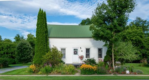 10 Case St, Middlebury, VT, 05753-8704 | Card Image