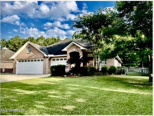 1709 Fairway Dr, Gautier, MS, 39553-1914 | Card Image