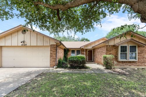 4009 Pueblo Trail, Lake Worth, TX, 76135 | Card Image
