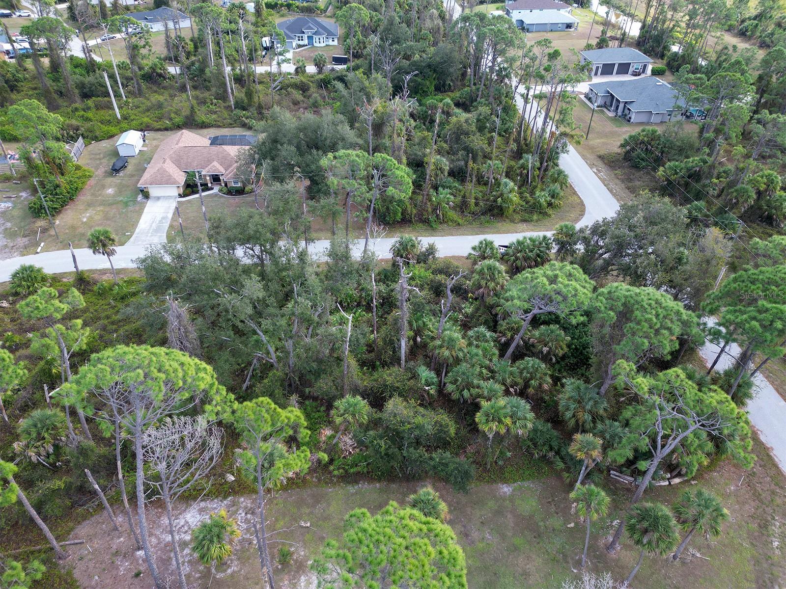 Land in NORTH PORT 4