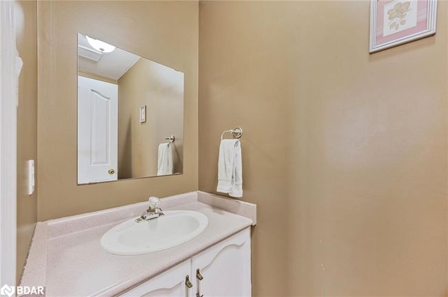 11 Maple Crt, House other with 3 bedrooms, 3 bathrooms and 8 parking in Coldwater ON | Image 22