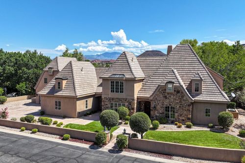 1548 W Woods View Ln, St George, UT, 84770-4441 | Card Image