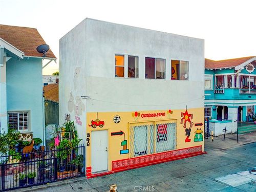 348 W Vernon Ave, Los Angeles, CA, 90037-2606 | Card Image