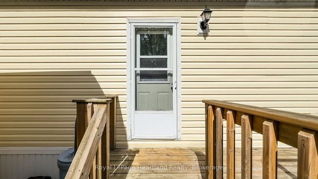 10 Bloomsbury Dr, Home with 2 bedrooms, 1 bathrooms and 2 parking in Goderich ON | Image 41