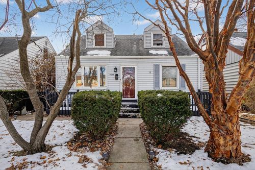 7829 W Lisbon Avenue, Milwaukee, WI, 53222 | Card Image