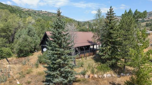 2891 Evergreen Park Dr, Huntsville, UT, 84317-9686 | Card Image