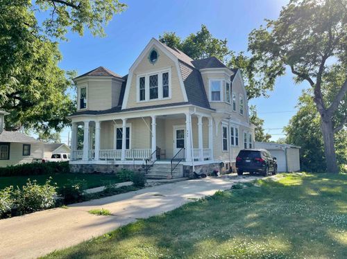 322 Otsego St, Storm Lake, IA, 50588-1738 | Card Image
