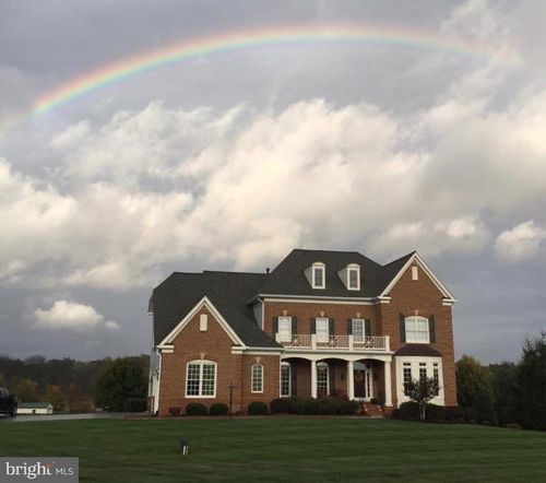 35550 Greyfriar Dr, ROUND HILL, VA, 20141-2388 | Card Image