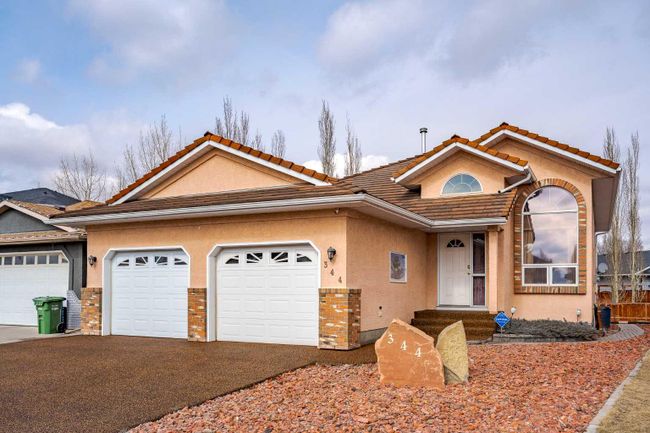344 Waterstone Place Se, Home with 4 bedrooms, 3 bathrooms and 4 parking in Airdrie AB | Image 37