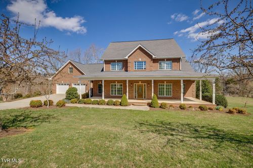 140 Sugarcane Ln, Blountville, TN, 37617-4889 | Card Image