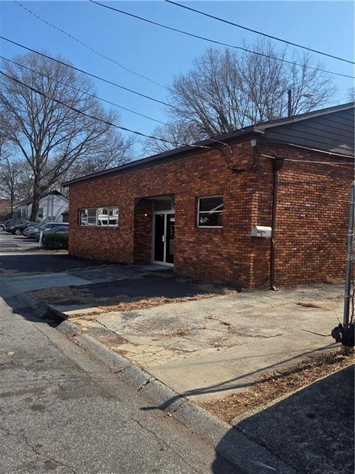 590 Armstrong St Se, marietta, GA, 30060-2306 | Card Image