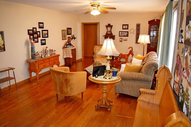 1208 Oak St, House other with 4 bedrooms, 2 bathrooms and null parking in Osage IA | Image 5