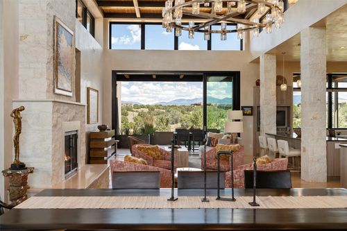 8 Camino Villenos, Santa Fe, NM, 87506-2210 | Card Image