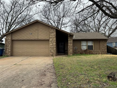 9364 S 89th East Avenue, Tulsa, OK, 74133 | Card Image