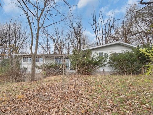 3041 Ontario Center Rd, Walworth, NY, 14568-9567 | Card Image