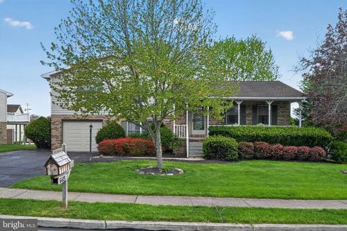 6415 Taunton Rd, Harrisburg, PA, 17111-4884 | Card Image
