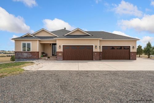 7015 E Riding Club Rd, Cheyenne, WY, 82009-8004 | Card Image