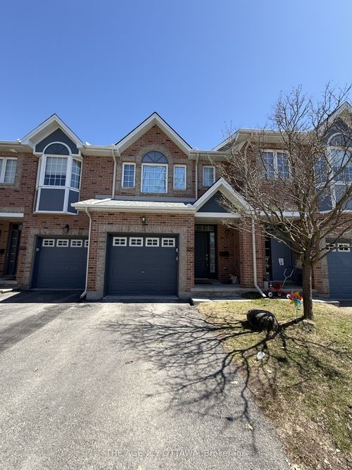 222 Freedom Pvt, Ottawa, ON, K1G6W2 | Card Image