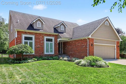 2102 Tuscany Dr, Troy, MI, 48085-1078 | Card Image
