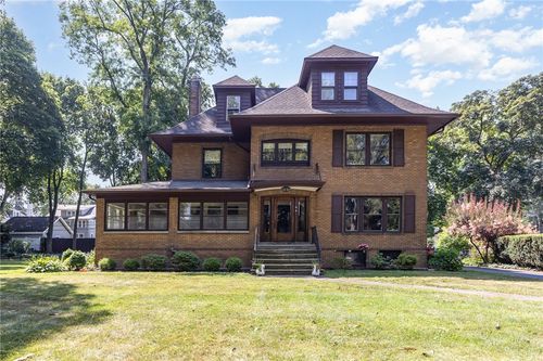 89 Browncroft Blvd, Rochester, NY, 14609-7861 | Card Image